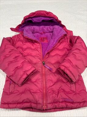 L.L. Bean Girls' Fuchsia Down Filled Puffer Jacket
Size M 5-6